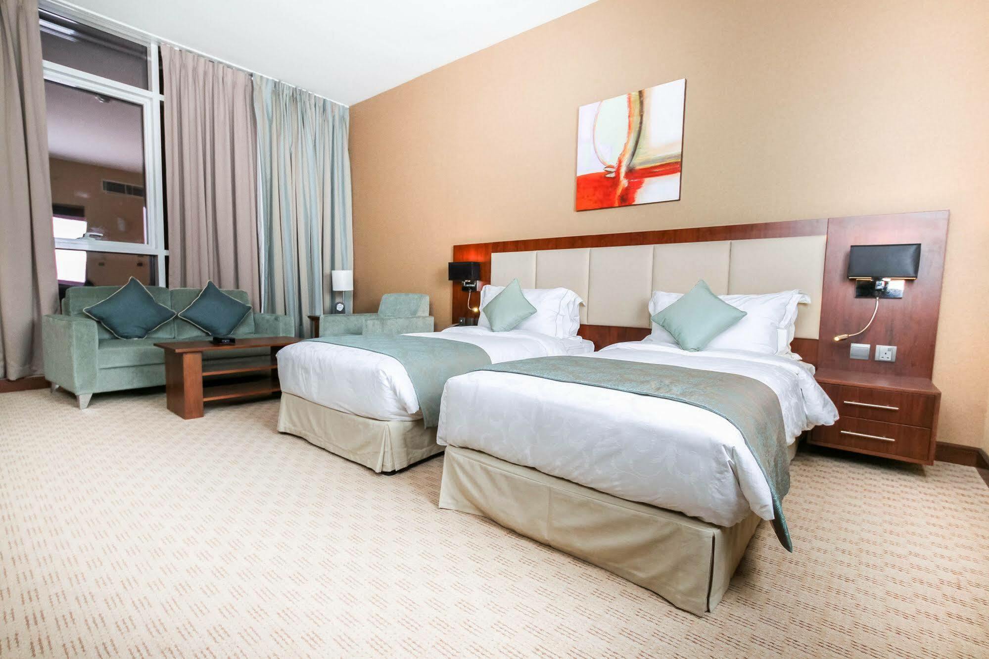 Danat Capital Hotel Abu Dhabi Exterior foto